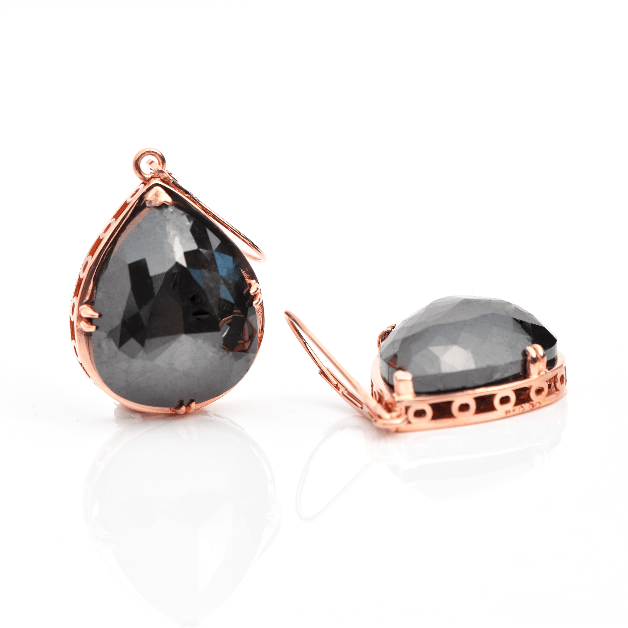 Lioness Earrings - Black Pear Shaped Diamonds