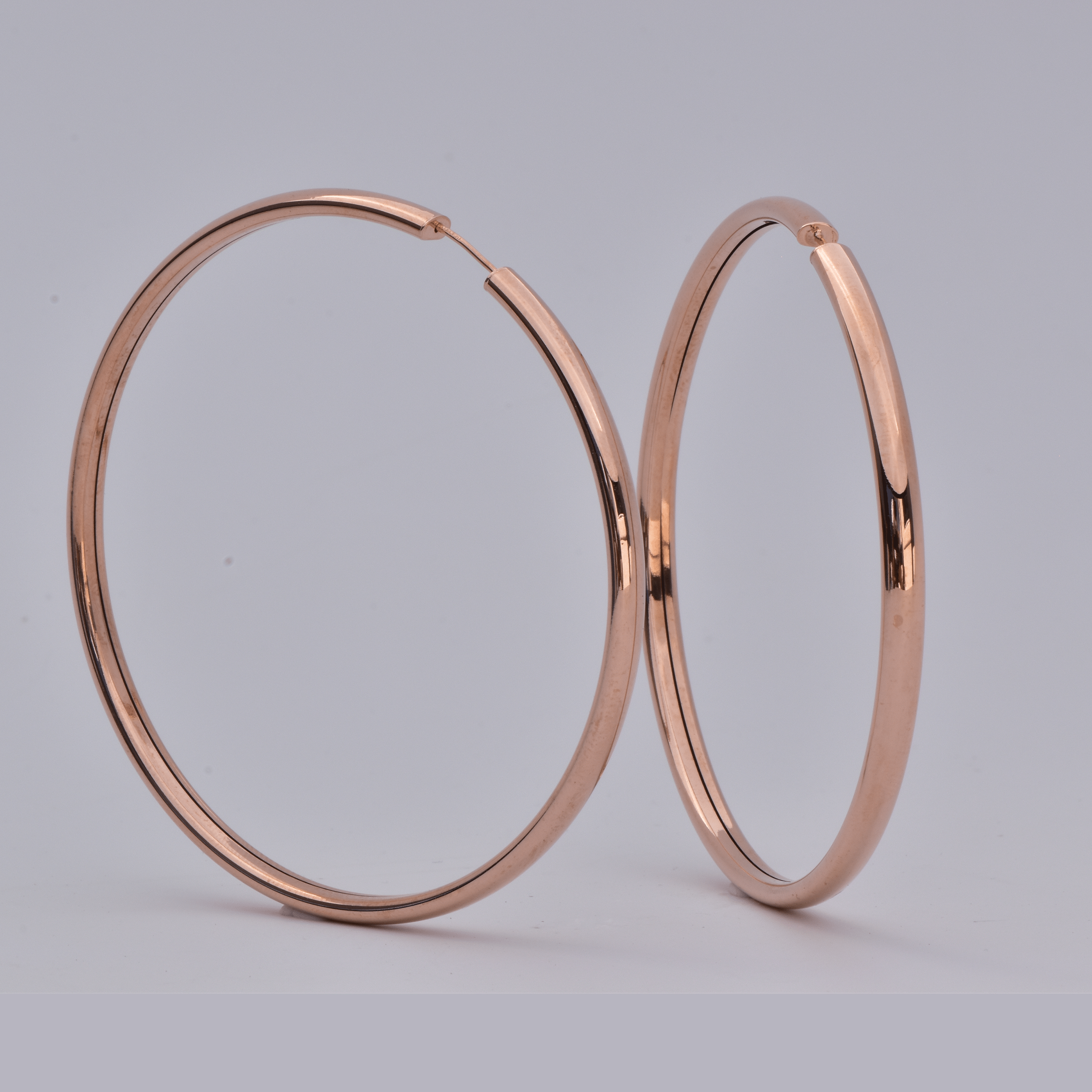 Solid Gold Hoop Earrings - 14-Karat Solid Amber Hue Gold Fly Girl Hoop Earrings - RED GOLD®